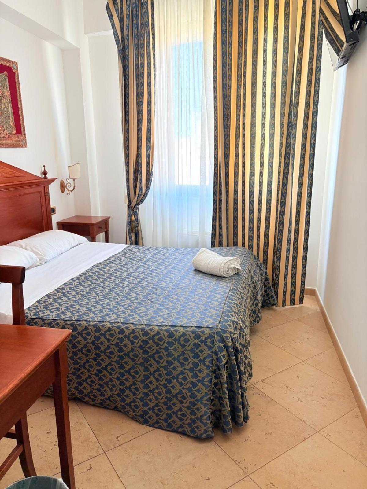 מזרה דל ואלו D'Angelo Palace Hotel מראה חיצוני תמונה