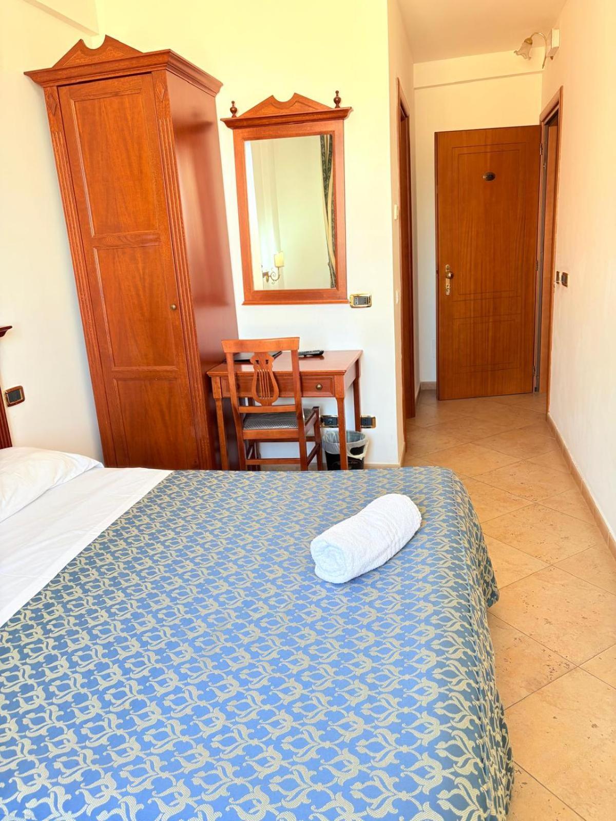 מזרה דל ואלו D'Angelo Palace Hotel מראה חיצוני תמונה