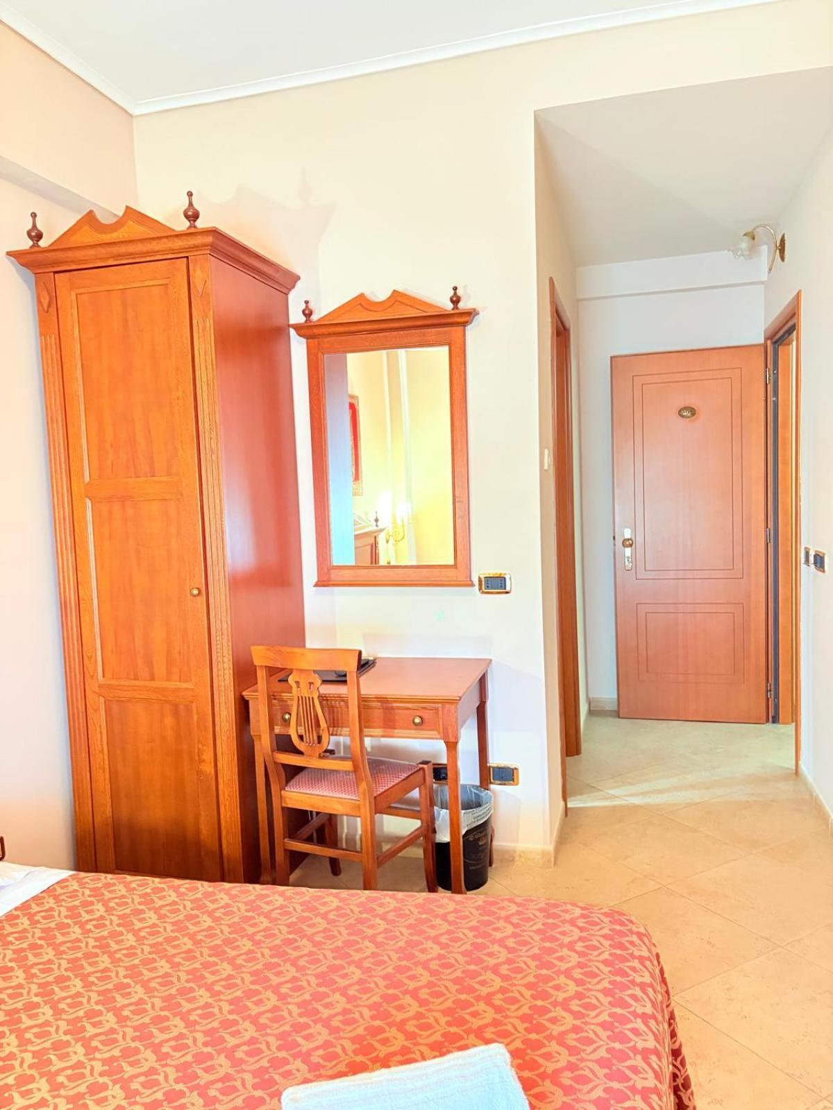 מזרה דל ואלו D'Angelo Palace Hotel מראה חיצוני תמונה